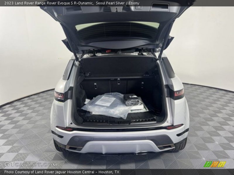 Seoul Pearl Silver / Ebony 2023 Land Rover Range Rover Evoque S R-Dynamic