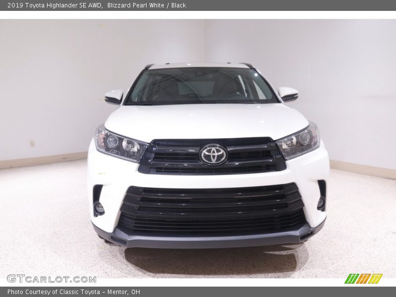 Blizzard Pearl White / Black 2019 Toyota Highlander SE AWD