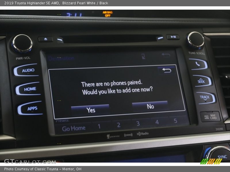 Blizzard Pearl White / Black 2019 Toyota Highlander SE AWD