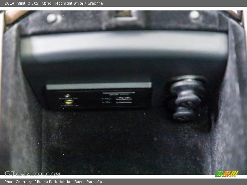 Moonlight White / Graphite 2014 Infiniti Q 50S Hybrid