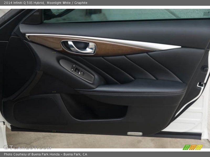 Moonlight White / Graphite 2014 Infiniti Q 50S Hybrid