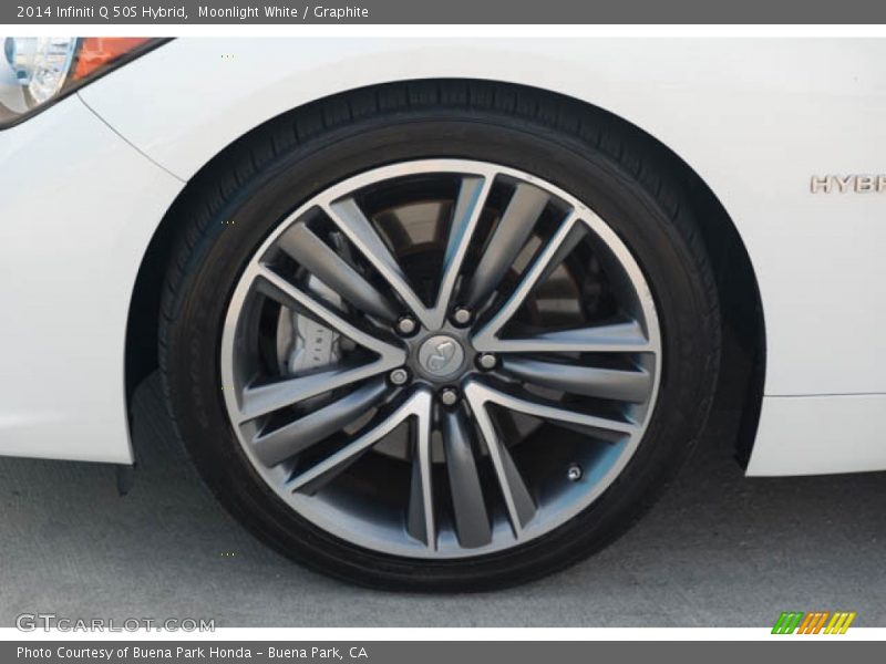 Moonlight White / Graphite 2014 Infiniti Q 50S Hybrid