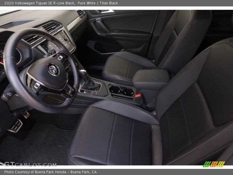 Pure White / Titan Black 2020 Volkswagen Tiguan SE R-Line Black