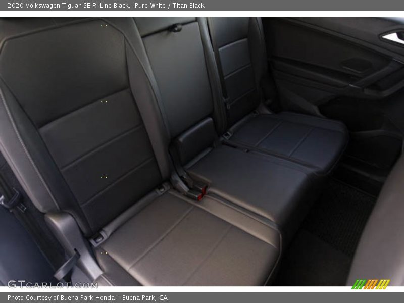 Pure White / Titan Black 2020 Volkswagen Tiguan SE R-Line Black