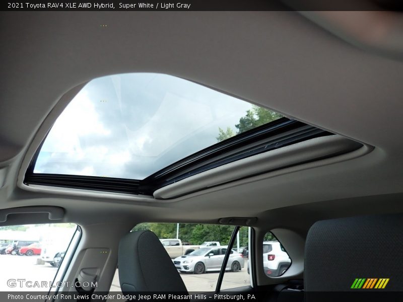 Super White / Light Gray 2021 Toyota RAV4 XLE AWD Hybrid