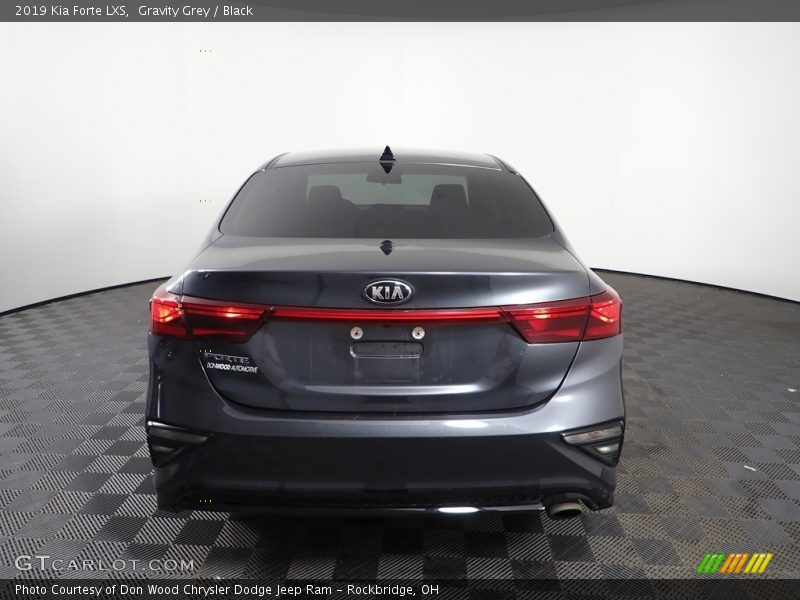 Gravity Grey / Black 2019 Kia Forte LXS