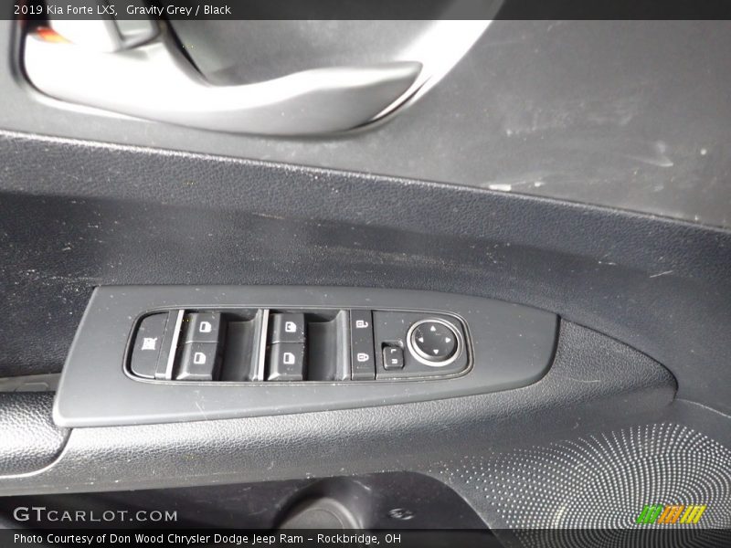 Gravity Grey / Black 2019 Kia Forte LXS
