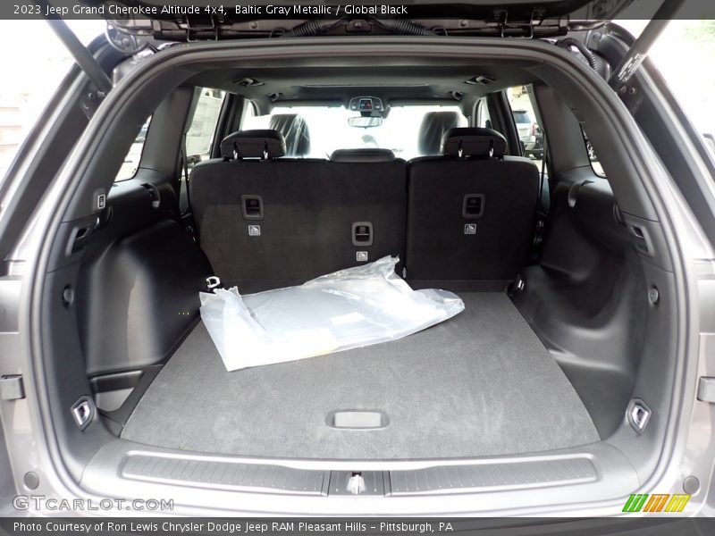 Baltic Gray Metallic / Global Black 2023 Jeep Grand Cherokee Altitude 4x4
