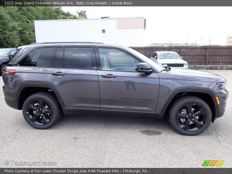 Baltic Gray Metallic / Global Black 2023 Jeep Grand Cherokee Altitude 4x4