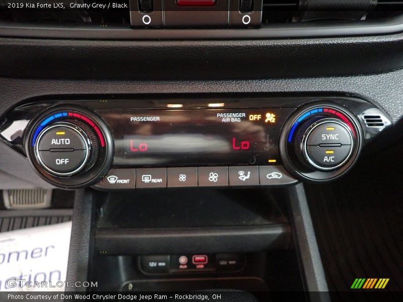 Gravity Grey / Black 2019 Kia Forte LXS