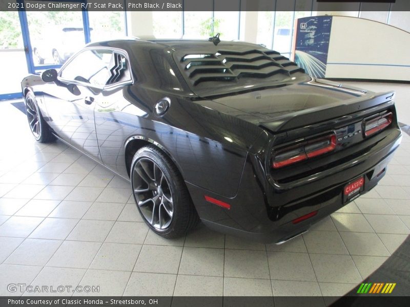 Pitch Black / Black 2021 Dodge Challenger R/T Scat Pack