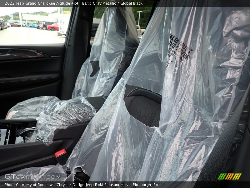 Baltic Gray Metallic / Global Black 2023 Jeep Grand Cherokee Altitude 4x4