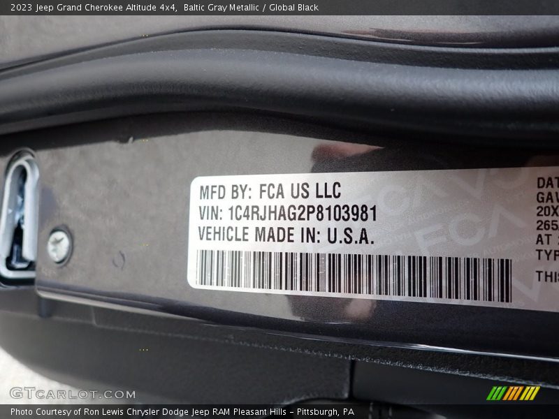 Baltic Gray Metallic / Global Black 2023 Jeep Grand Cherokee Altitude 4x4