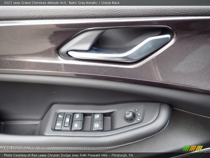 Baltic Gray Metallic / Global Black 2023 Jeep Grand Cherokee Altitude 4x4