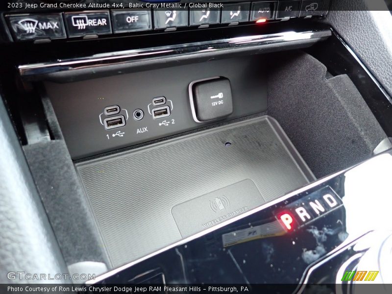 Baltic Gray Metallic / Global Black 2023 Jeep Grand Cherokee Altitude 4x4
