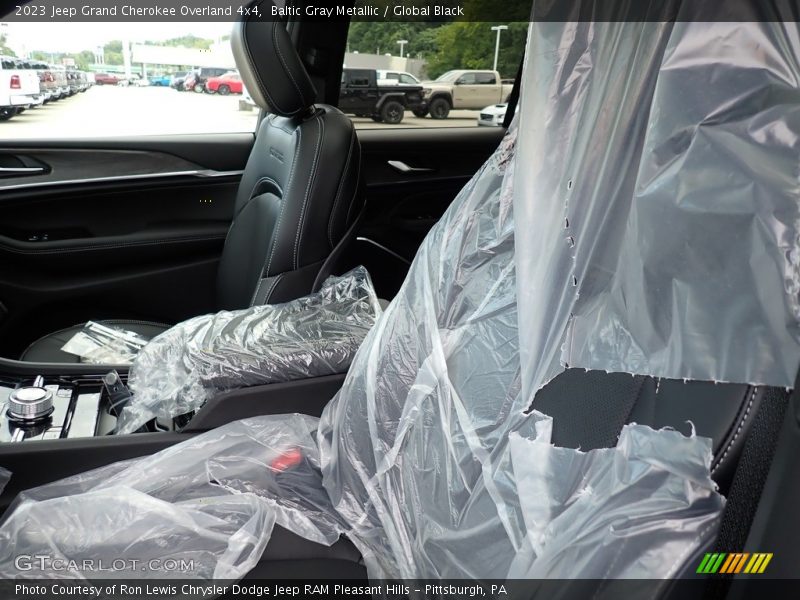Baltic Gray Metallic / Global Black 2023 Jeep Grand Cherokee Overland 4x4