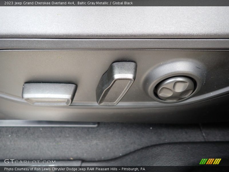 Baltic Gray Metallic / Global Black 2023 Jeep Grand Cherokee Overland 4x4