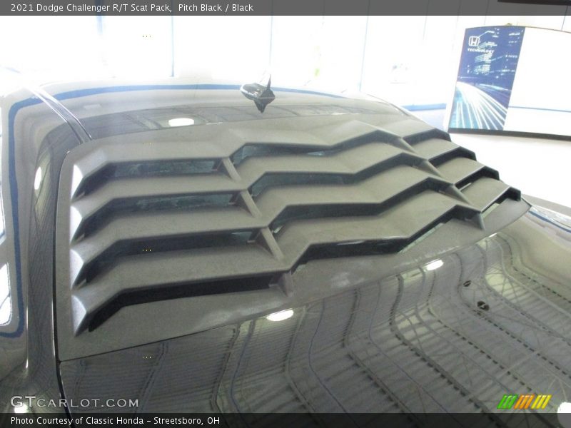 Pitch Black / Black 2021 Dodge Challenger R/T Scat Pack