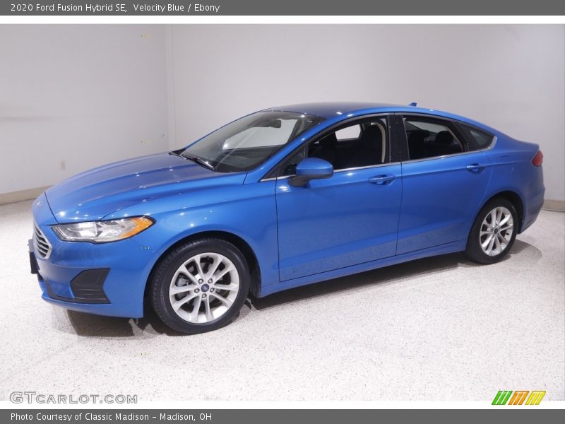 Front 3/4 View of 2020 Fusion Hybrid SE
