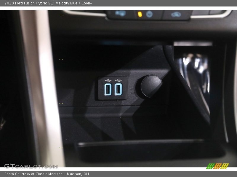 Velocity Blue / Ebony 2020 Ford Fusion Hybrid SE