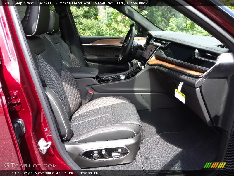 Front Seat of 2023 Grand Cherokee L Summit Reserve 4WD
