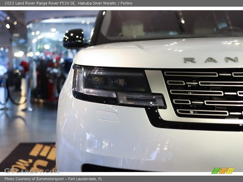 Hakuba Silver Metallic / Perlino 2023 Land Rover Range Rover P530 SE