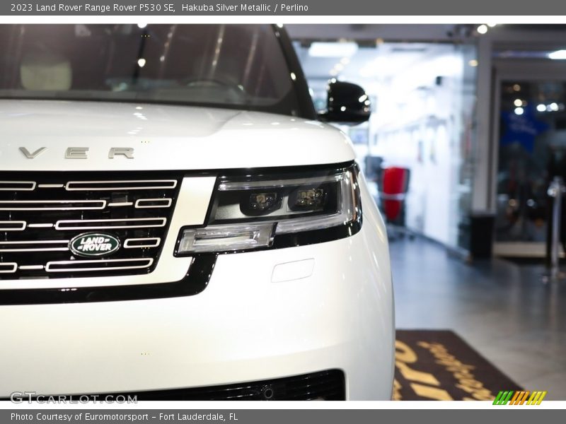 Hakuba Silver Metallic / Perlino 2023 Land Rover Range Rover P530 SE