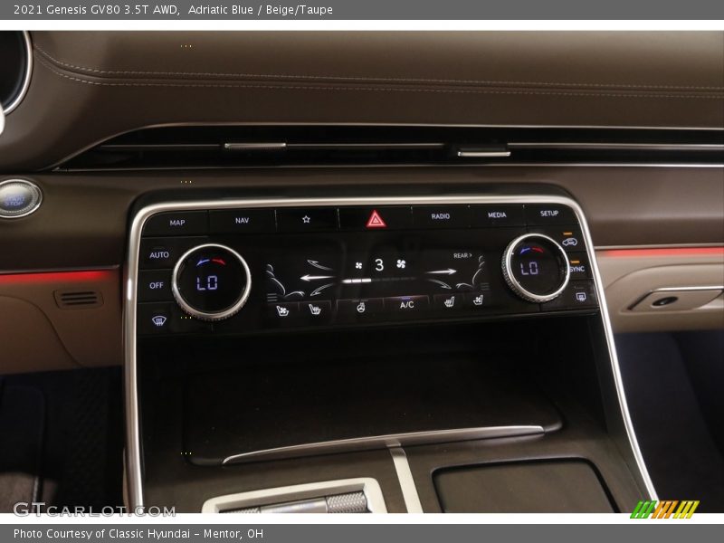 Controls of 2021 GV80 3.5T AWD