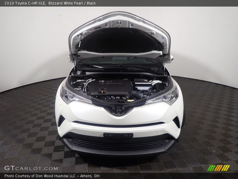 Blizzard White Pearl / Black 2019 Toyota C-HR XLE