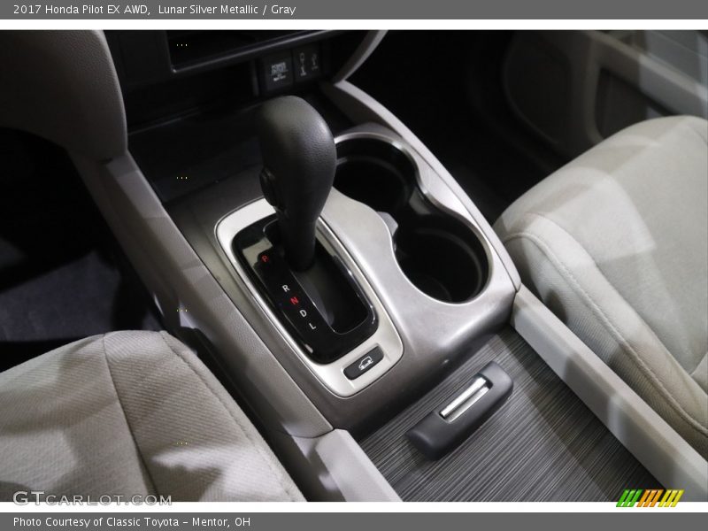 Lunar Silver Metallic / Gray 2017 Honda Pilot EX AWD