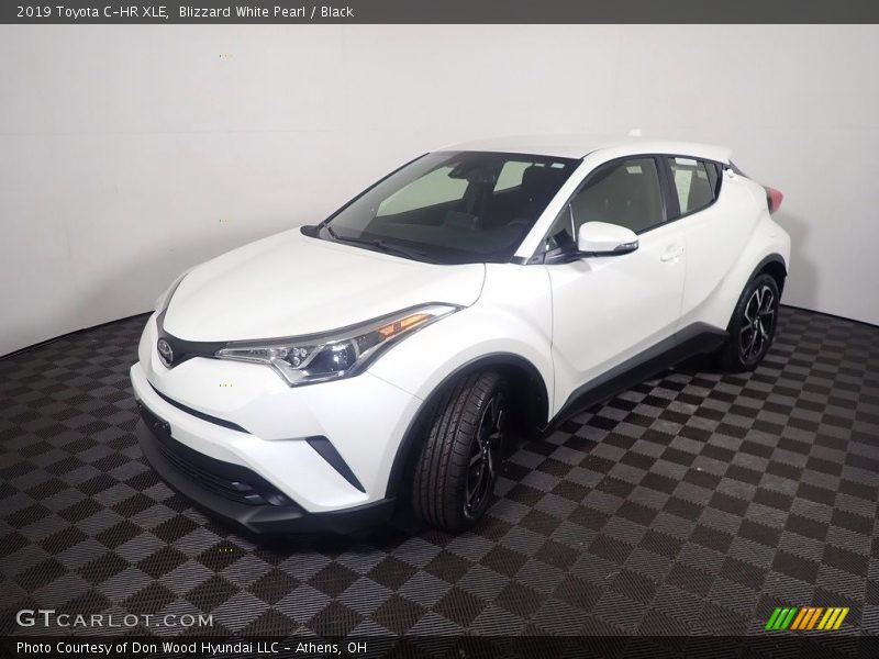 Blizzard White Pearl / Black 2019 Toyota C-HR XLE
