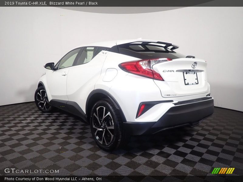 Blizzard White Pearl / Black 2019 Toyota C-HR XLE