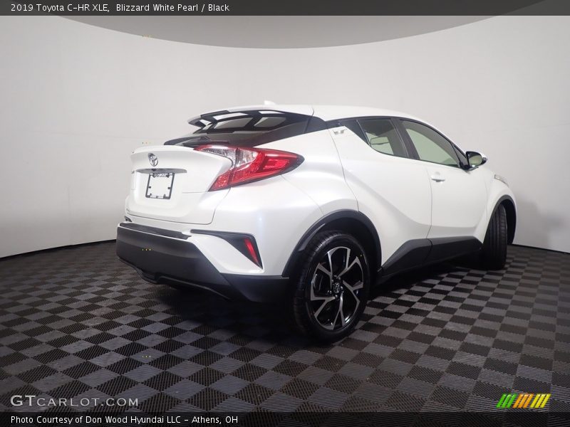 Blizzard White Pearl / Black 2019 Toyota C-HR XLE