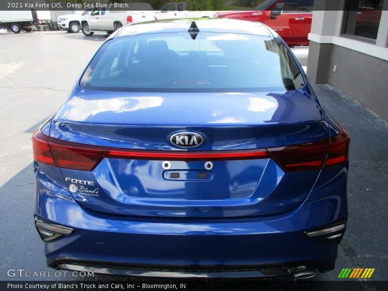 Deep Sea Blue / Black 2021 Kia Forte LXS