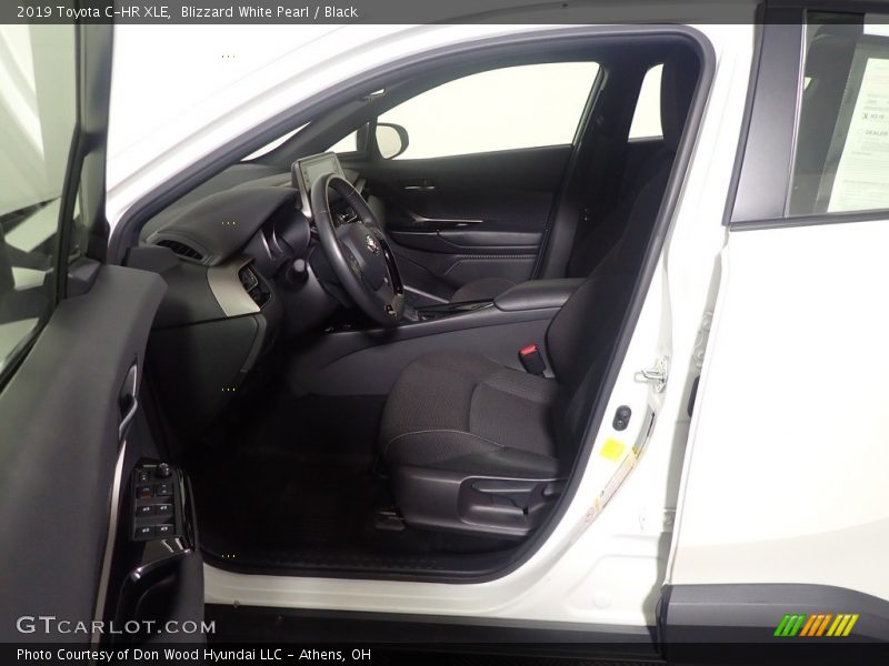 Blizzard White Pearl / Black 2019 Toyota C-HR XLE