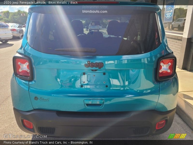 Bikini Metallic / Black 2020 Jeep Renegade Latitude