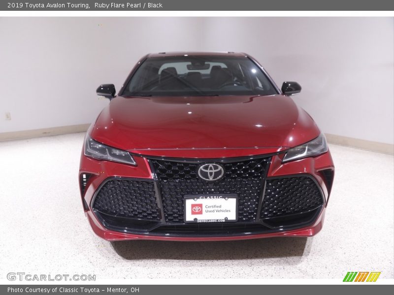 Ruby Flare Pearl / Black 2019 Toyota Avalon Touring