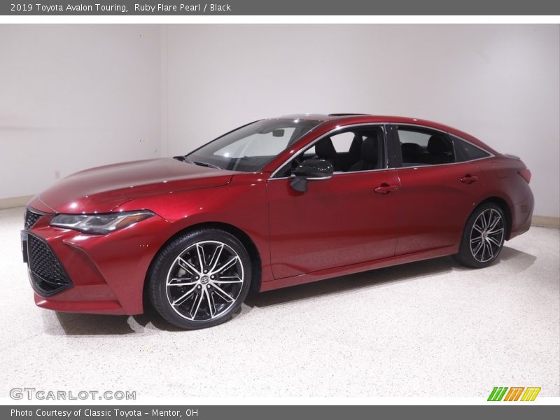 Ruby Flare Pearl / Black 2019 Toyota Avalon Touring