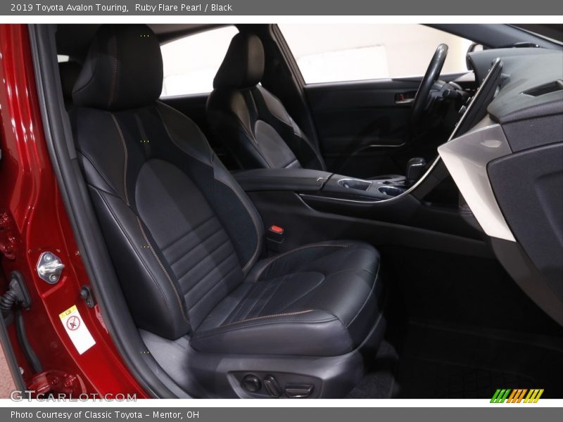 Ruby Flare Pearl / Black 2019 Toyota Avalon Touring