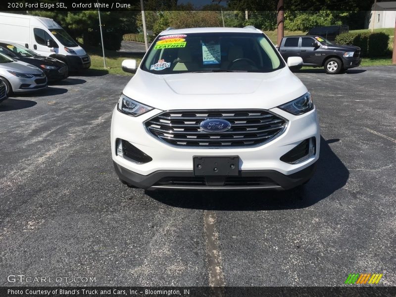 Oxford White / Dune 2020 Ford Edge SEL