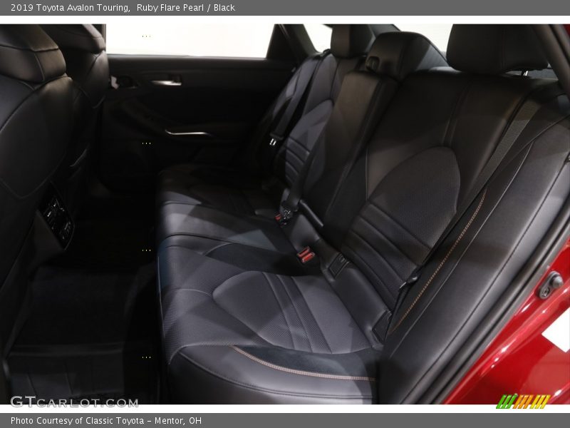 Ruby Flare Pearl / Black 2019 Toyota Avalon Touring