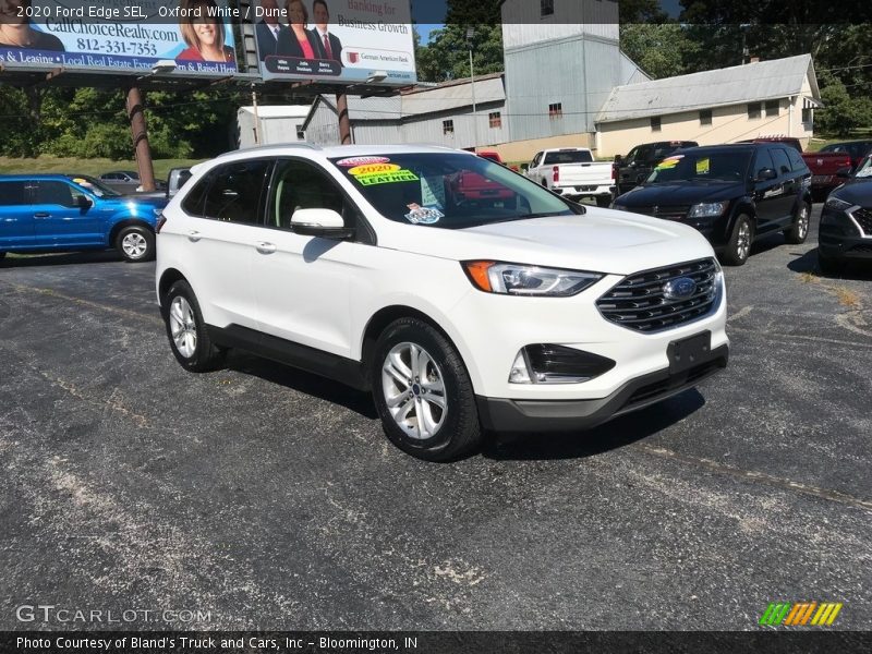 Oxford White / Dune 2020 Ford Edge SEL