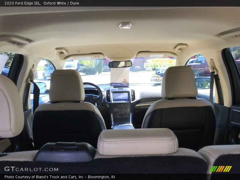 Oxford White / Dune 2020 Ford Edge SEL