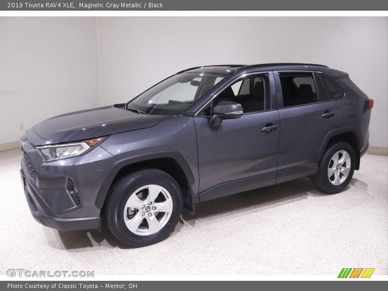 Magnetic Gray Metallic / Black 2019 Toyota RAV4 XLE