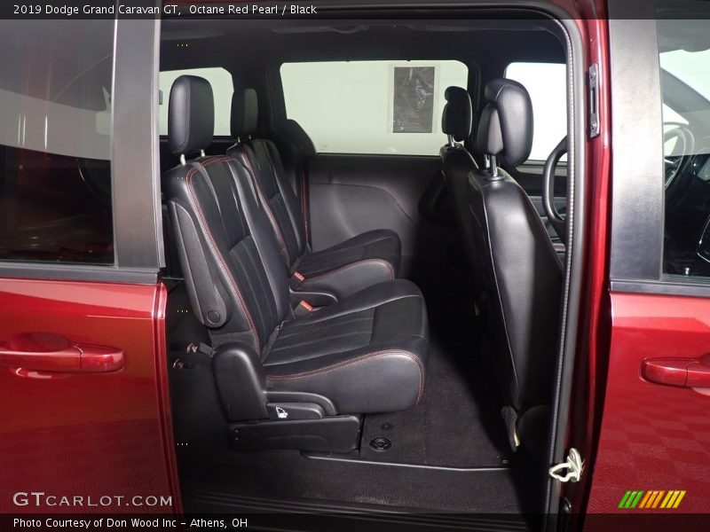 Octane Red Pearl / Black 2019 Dodge Grand Caravan GT