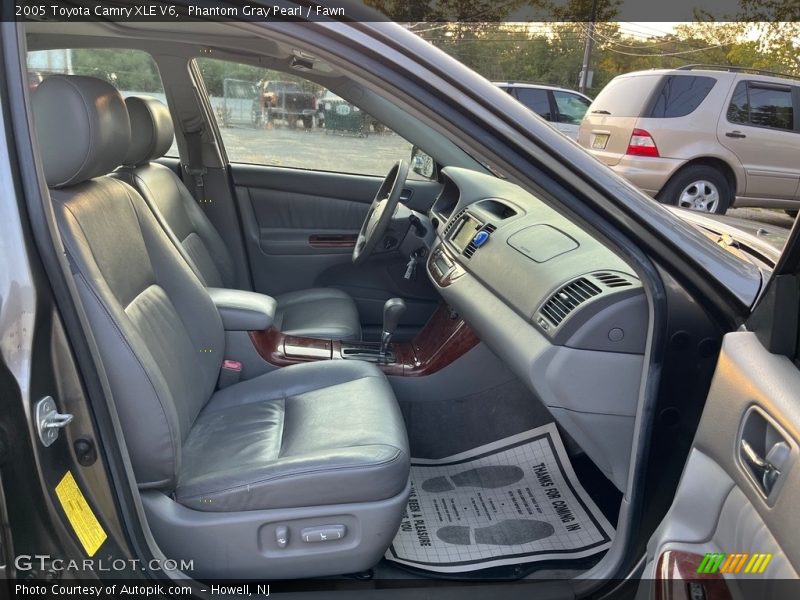 Phantom Gray Pearl / Fawn 2005 Toyota Camry XLE V6