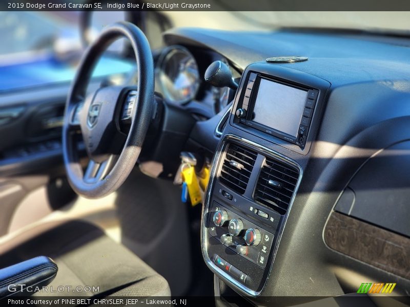 Indigo Blue / Black/Light Graystone 2019 Dodge Grand Caravan SE