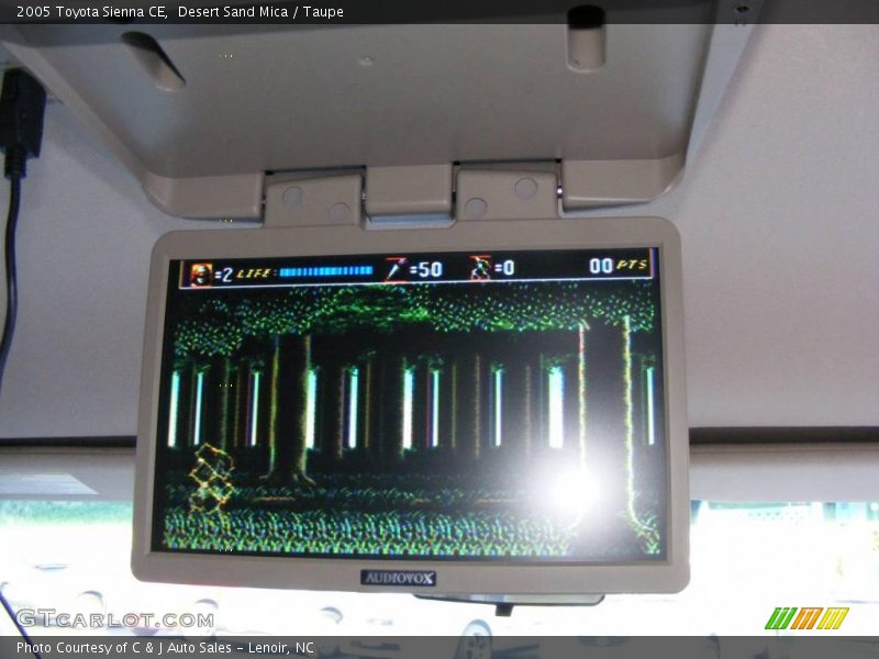 Desert Sand Mica / Taupe 2005 Toyota Sienna CE