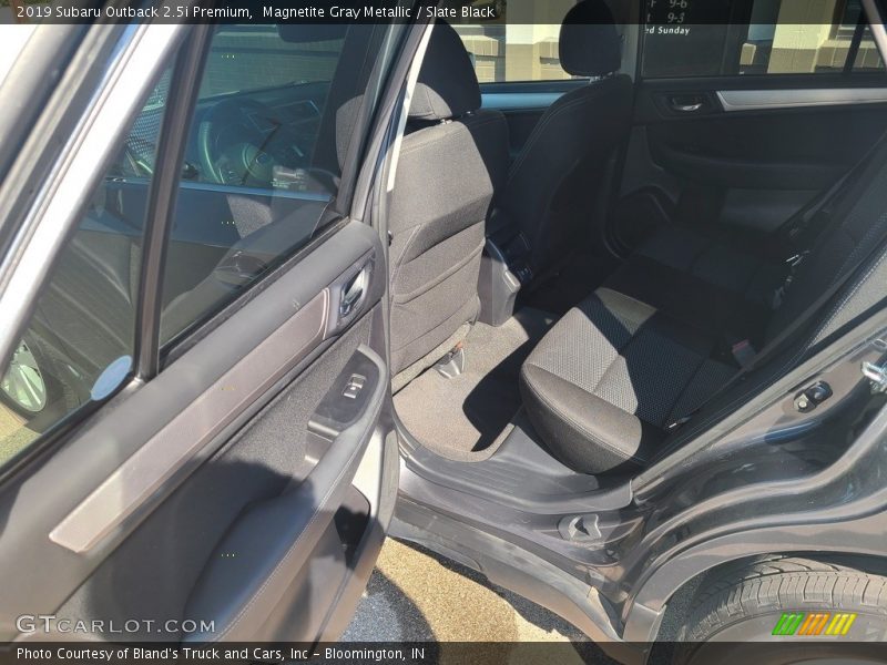 Magnetite Gray Metallic / Slate Black 2019 Subaru Outback 2.5i Premium