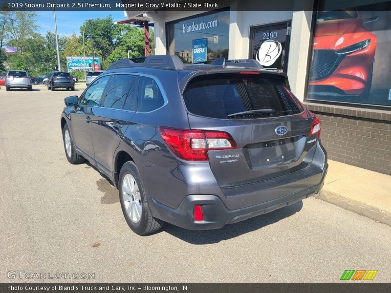 Magnetite Gray Metallic / Slate Black 2019 Subaru Outback 2.5i Premium
